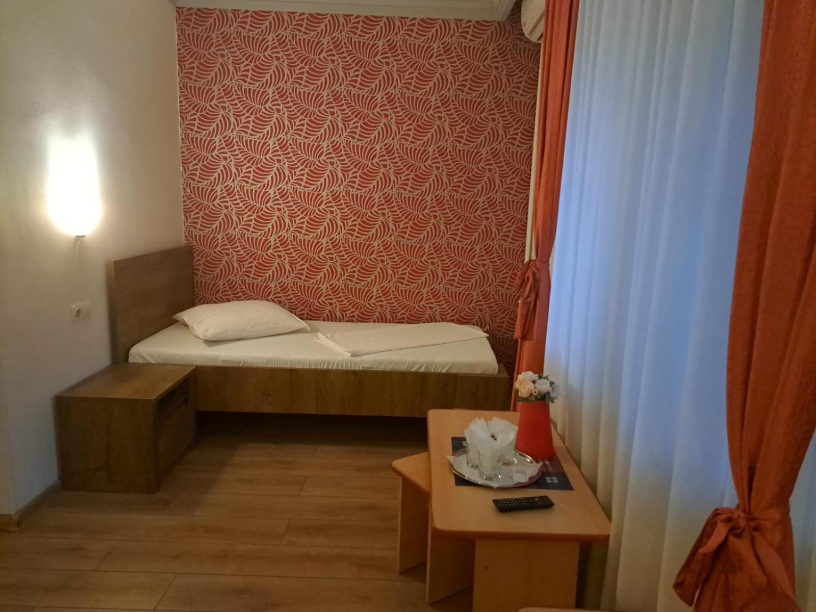 Guesthouse Magic Baile Herculane Exterior photo